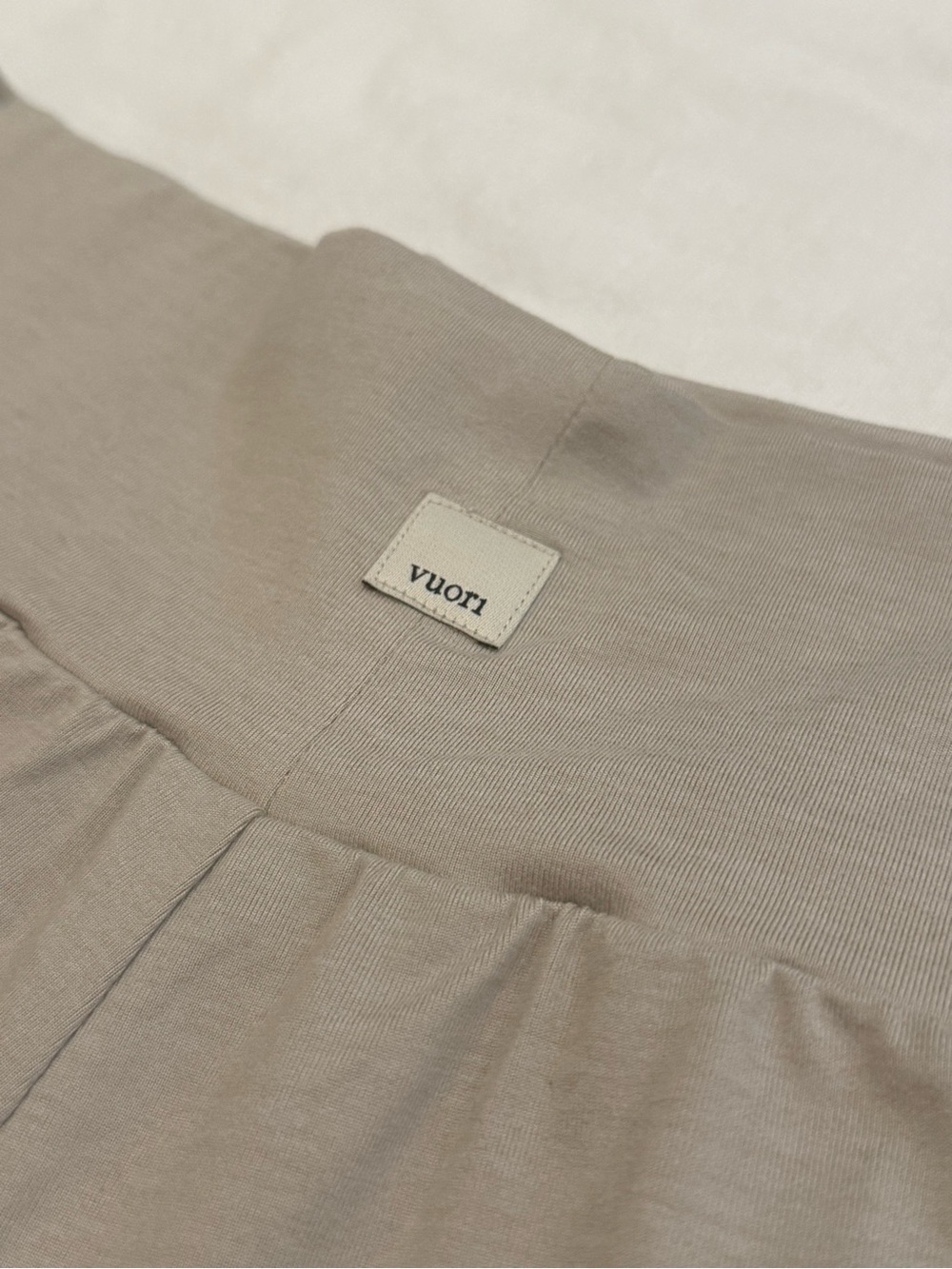 Vuori Women’s XL Taupe Wide Leg Performance Pants Stretch Lounge
